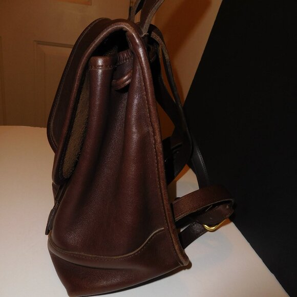 COACH Vintage 9960 Dark Brown Leather Dayback/Backpack—A8I-9960 - Picture 10 of 10
